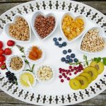 Beneficios de la comida mediterránea para la salud cerebral de las personas mayores